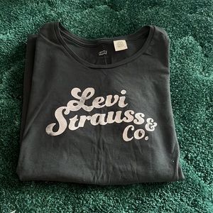 Levi’s T-shirt